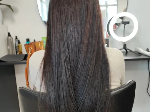 1ventif-coiffure-66-coupe-femme portrait-femme-coupe-de-cheveux-brune